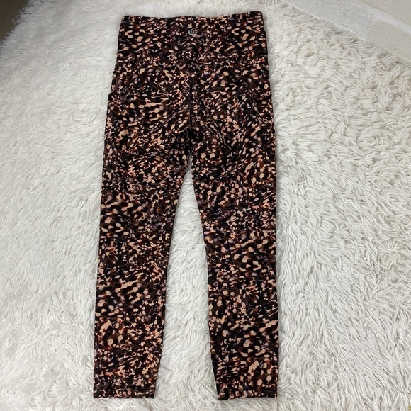 Lululemon Invigorate High-Rise Crop 23" Motion Flux Multi - Picture 7 of 7